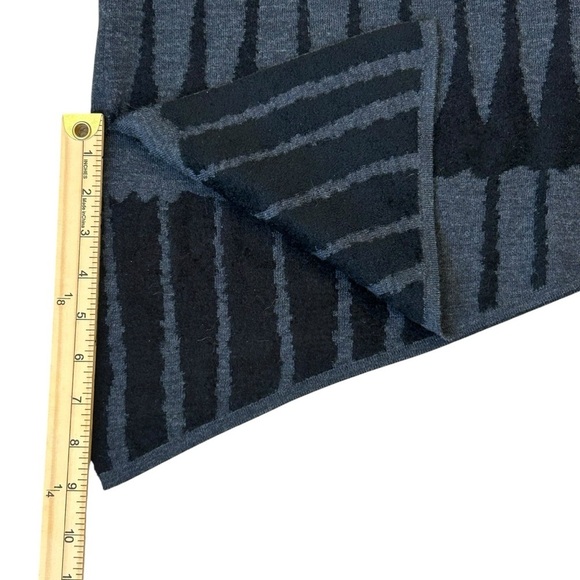 Skull Cashmere Black Gray Asymmetric Thick Long Sleeved Dress XS Quality - Picture 6 of 7